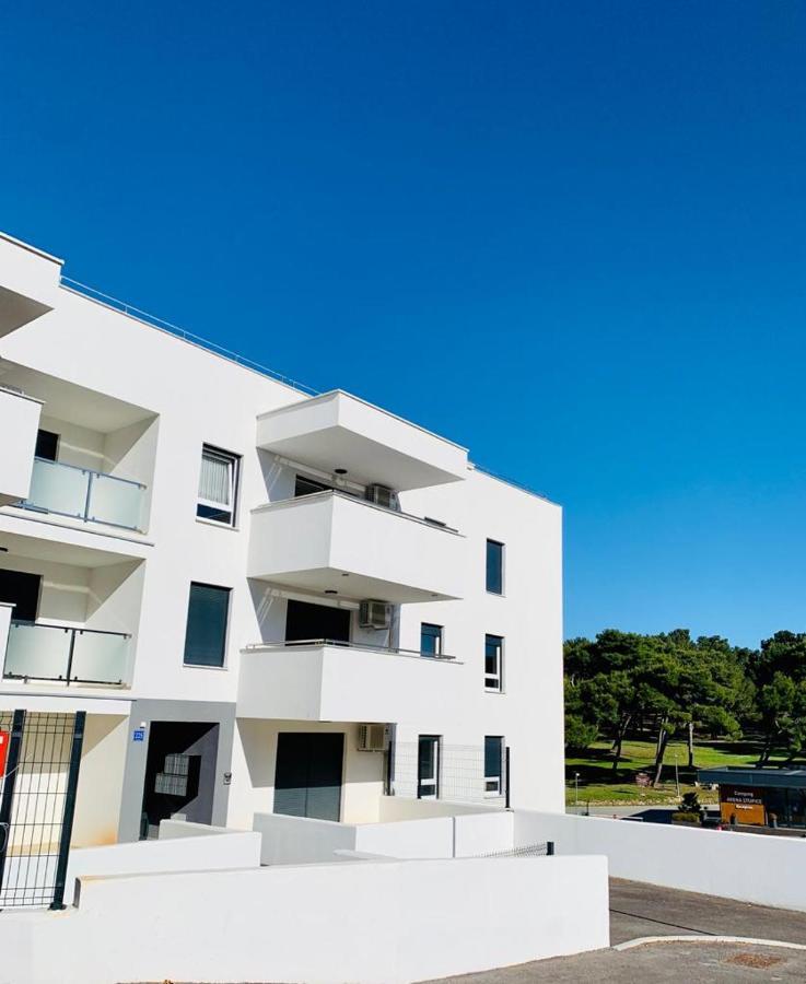 Apartment Alexandra Premantura Exterior foto